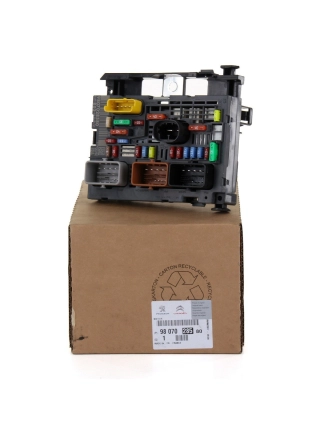 PSA 9807028580 | Citroen C5 Motor içi Sigorta Kutusu Orijinal BSM R02