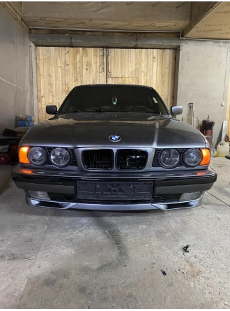 Yyo Bmw E34 Bıyık Sacı Tutucusu - Braketi 51131978152 / 51131978151