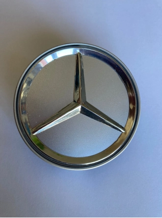 Yyo Mercedes-Benz Jant Göbeği 70MM-75MM (Gri Zemin - Nikelaj Arma) Yeni Model