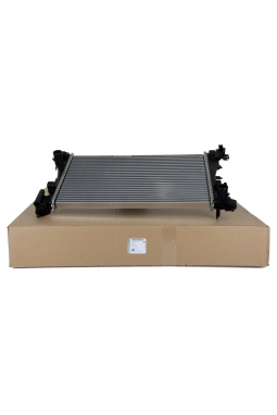 PSA 13486483 | Opel Corsa E 1.2 / 1.4 Benzinli Motor 6 Vites Otomatik Su Radyatörü Orijinal