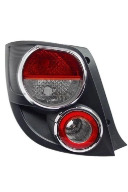 İTHAL 95470358 | Chevrolet Yeni Aveo T300 HB Sol Stop Lambası Krom Çerçeveli Ürün