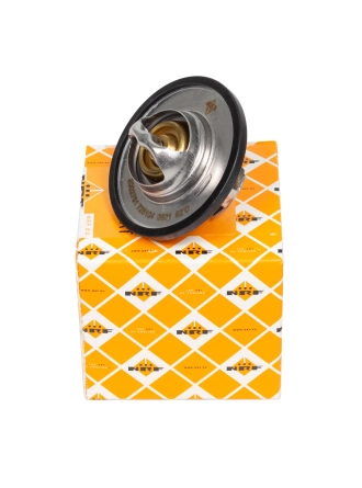 NRF 725104 | VW A4 A5 A6 Q5 08-12 2.0 TDI Caga-Caha-Cagb-Cagc Termostat 82°C 03L121113a