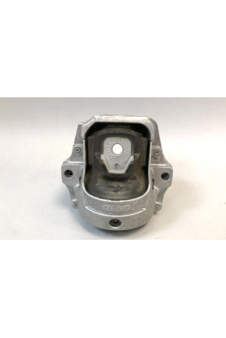 SWAG 8R0199381C | Audi A4 2004-2008 Motor Kulağı Sağ