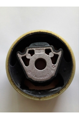 İTHAL 1K0199867 | Seat Leon 2004-2010 Model Arası Travers Takozu Alt Ürün