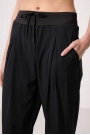 Cepli Standart Kalıp Polyester Siyah Kadın Pantolon