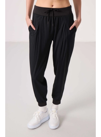 Cepli Standart Kalıp Polyester Siyah Kadın Pantolon