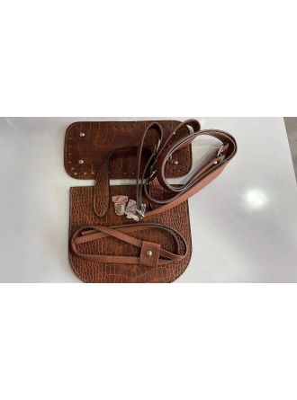 Renkli İlmekler Oval Tabanlı Suni Deri Sırt Çantası Dikim Seti (25x12 cm)