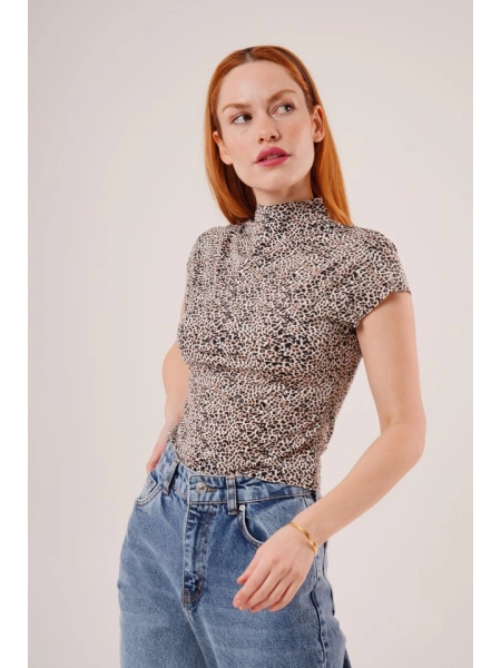 Leopar Desen Kısa Kollu Basic T-Shirt