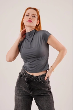 Boğazlı Parlak Kumaş Antrasit Crop