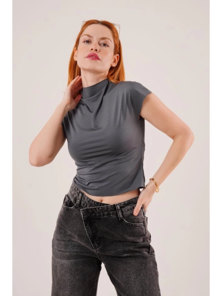 Boğazlı Parlak Kumaş Antrasit Crop
