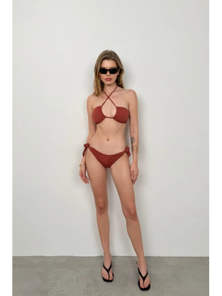 Straplez Boyun Bağlamalı Bikini Takım