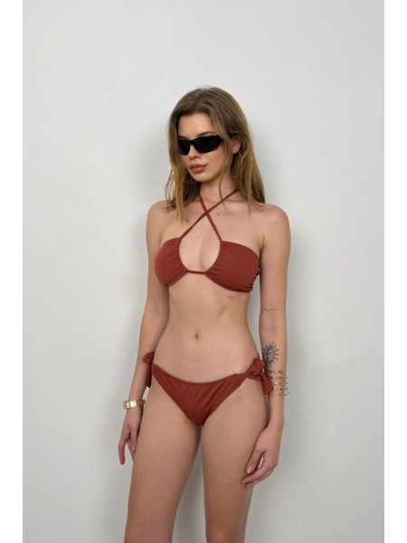 Straplez Boyun Bağlamalı Bikini Takım