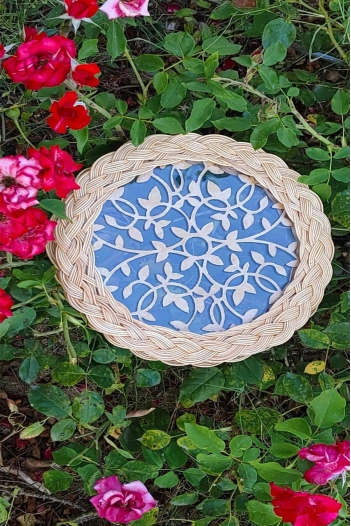 25 cm YUVARLAK ÇİÇEK KESİMLİ DESENLİ TABAN 