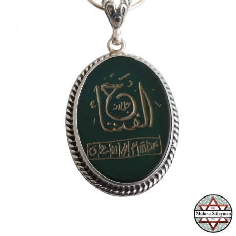 EL-FETTAH ve İsmi Azam Yazılı Yeşil Akik Taşlı Gümüş Kolye