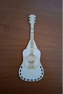 DUVAR SÜSÜ - GİTAR YELPAZE TABANI