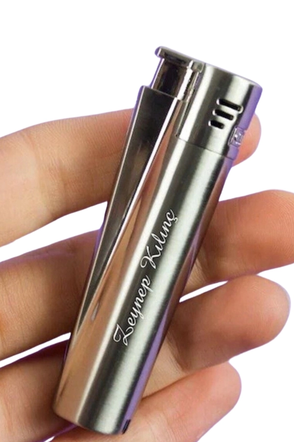 İsme Özel Clipper Marka Pürmüz Alevli Metal Çakmak Mat Metalik